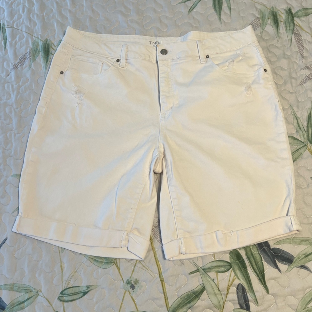 Women’s Denim white shorts